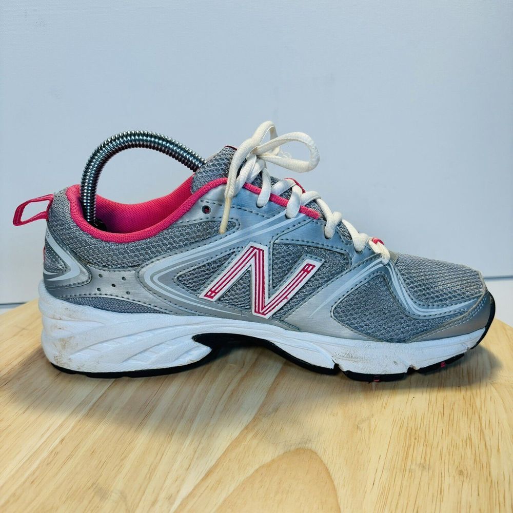 Size 7.5 - New Balance 540 Gray Pink Active Running‎ Walking
